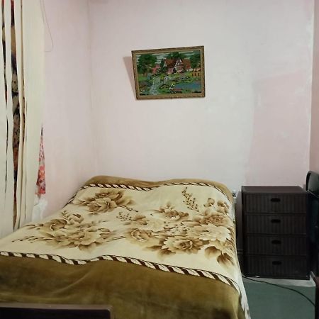 Flora'S Guest House Yerevan Exterior photo