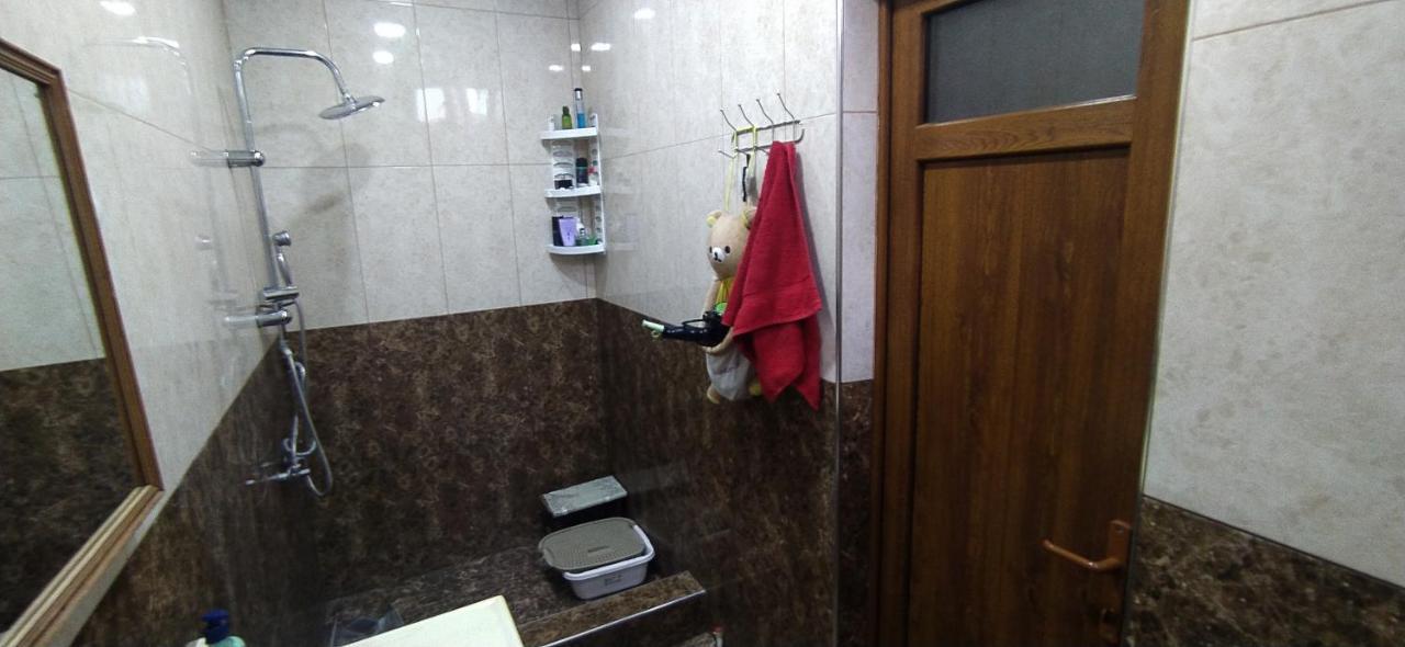 Flora'S Guest House Yerevan Exterior photo